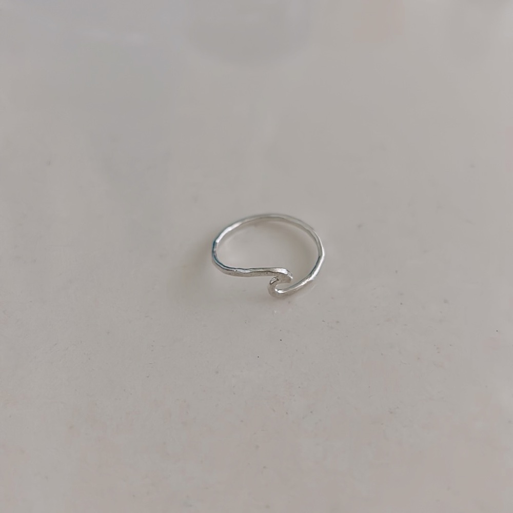 Hammered Sterling Silver Wave Ring Size 6